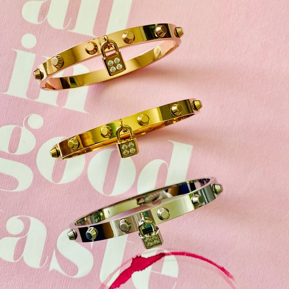 ✨ 18K Rose Gold Lock Studded Bracelet Bangle - Picture 5 of 6